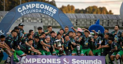 Puerto Montt sigue de fiesta pero ya piensa en la Primera B: "Es otra realidad, otro tipo de equipos"