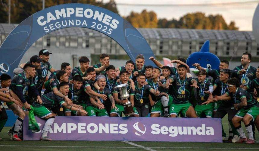 Puerto Montt sigue de fiesta pero ya piensa en la Primera B: "Es otra realidad, otro tipo de equipos"