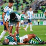 Santiago Wanderers quedó al borde de otro desastre deportivo. Ya la temporada pasada, el decano no logró llegar a la liguilla de ascenso -papelón en la última fecha incluido- y ahora depende de otros resultados para clasificar.